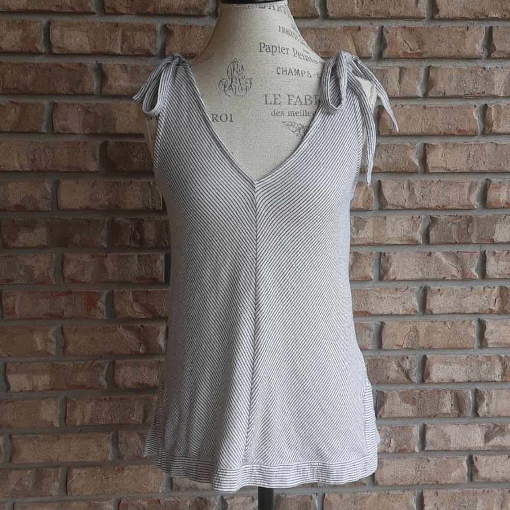 Lucky Brand Sleeveless V-neck Striped Tank Top.